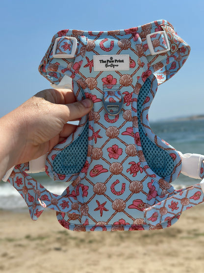 She sells Seashells by the YEEHAW Adventure Paws Harness