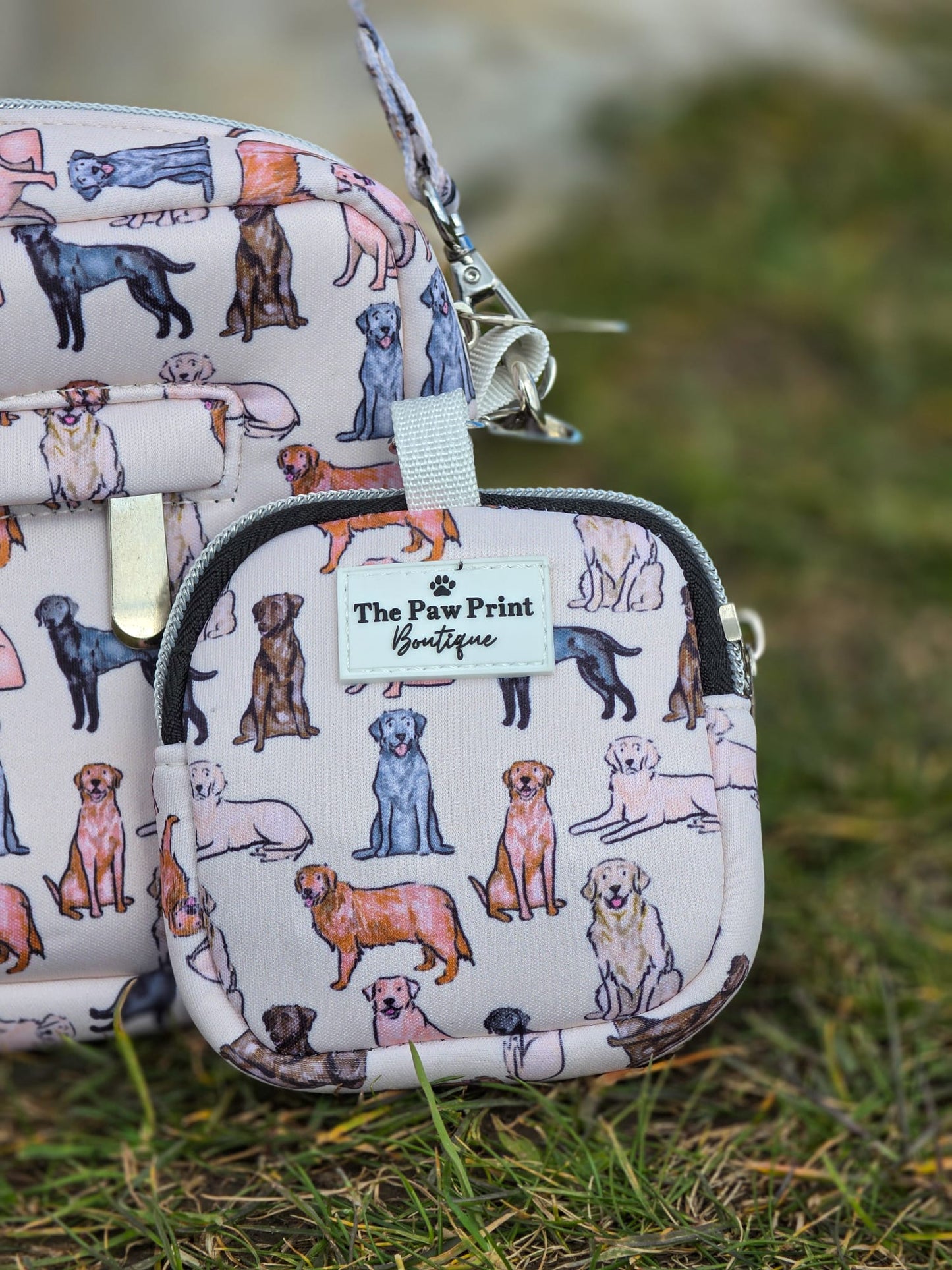 The Labrador/Retriever Dog Walking Bag